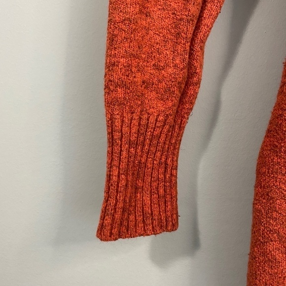 Le Chateau Women's Burnt Orange Turtleneck Tunic Sweater Size XS - Picture 4 of 11